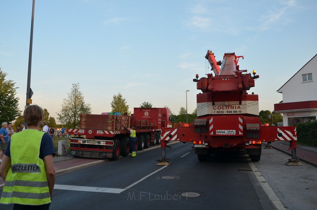 Kran drohte umzustuerzen Koeln Porz Zuendorf Hauptstr P080.JPG - Miklos Laubert